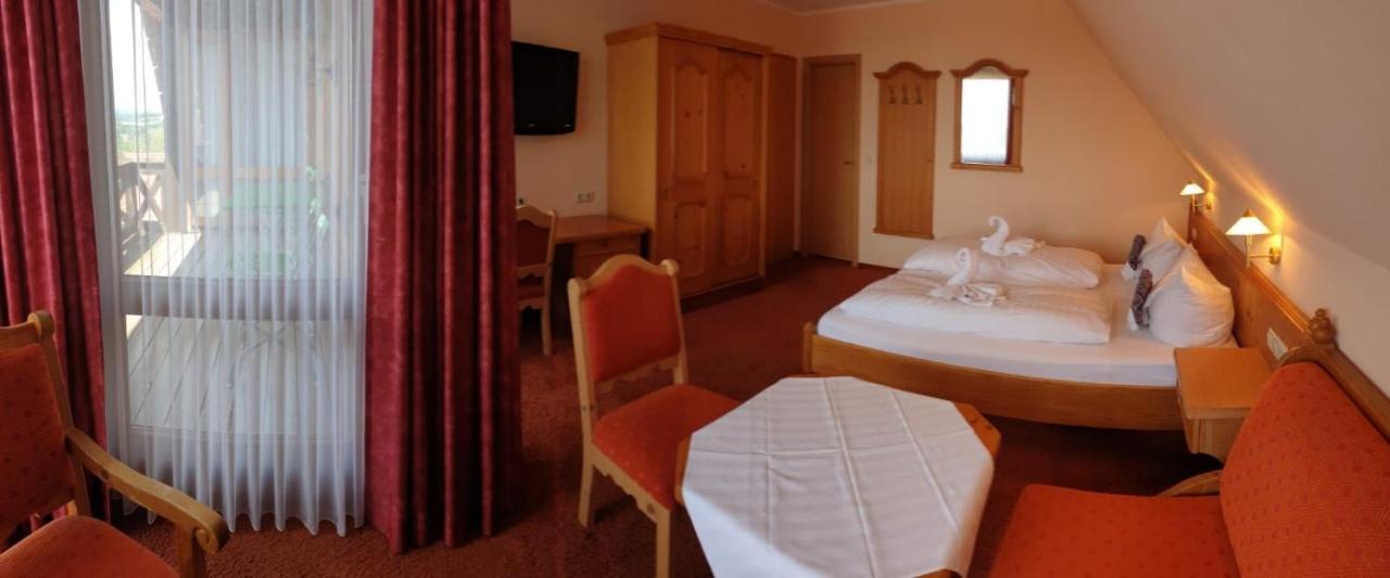 Hotel Igelstadt Furstenberg  Luaran gambar